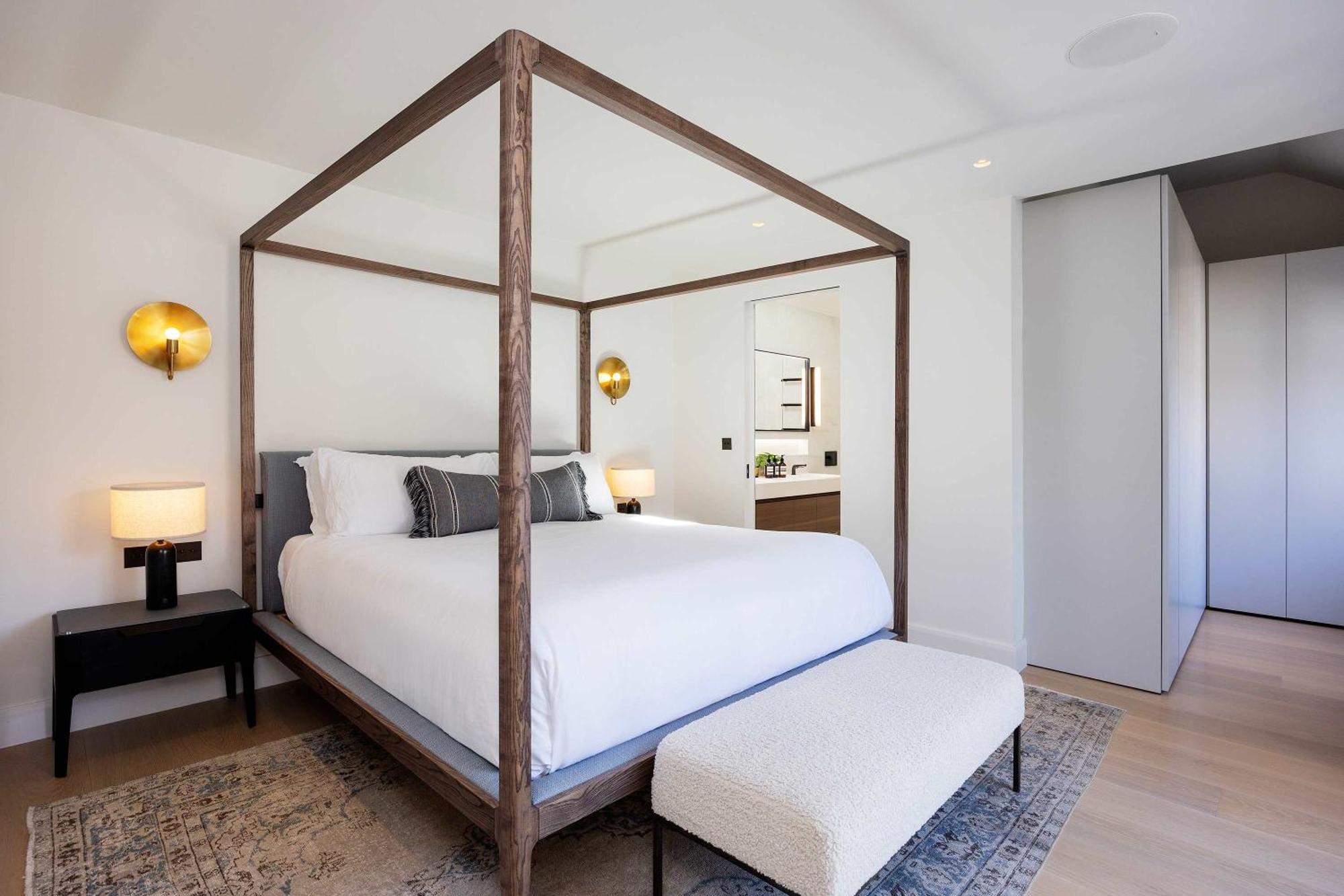 Veeve - Courtyard Oasis * Londra