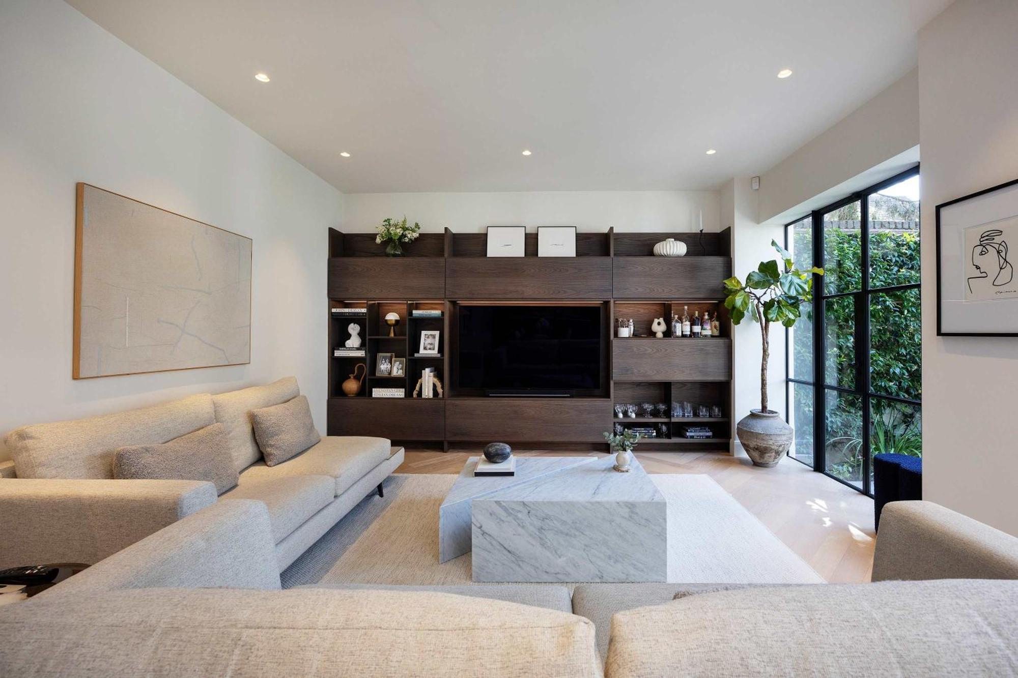 Veeve - Courtyard Oasis * Londra